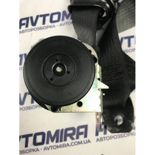 Ремень безопасности задний правый 3-й ряд Opel Zafira B 2005-2011 13296223